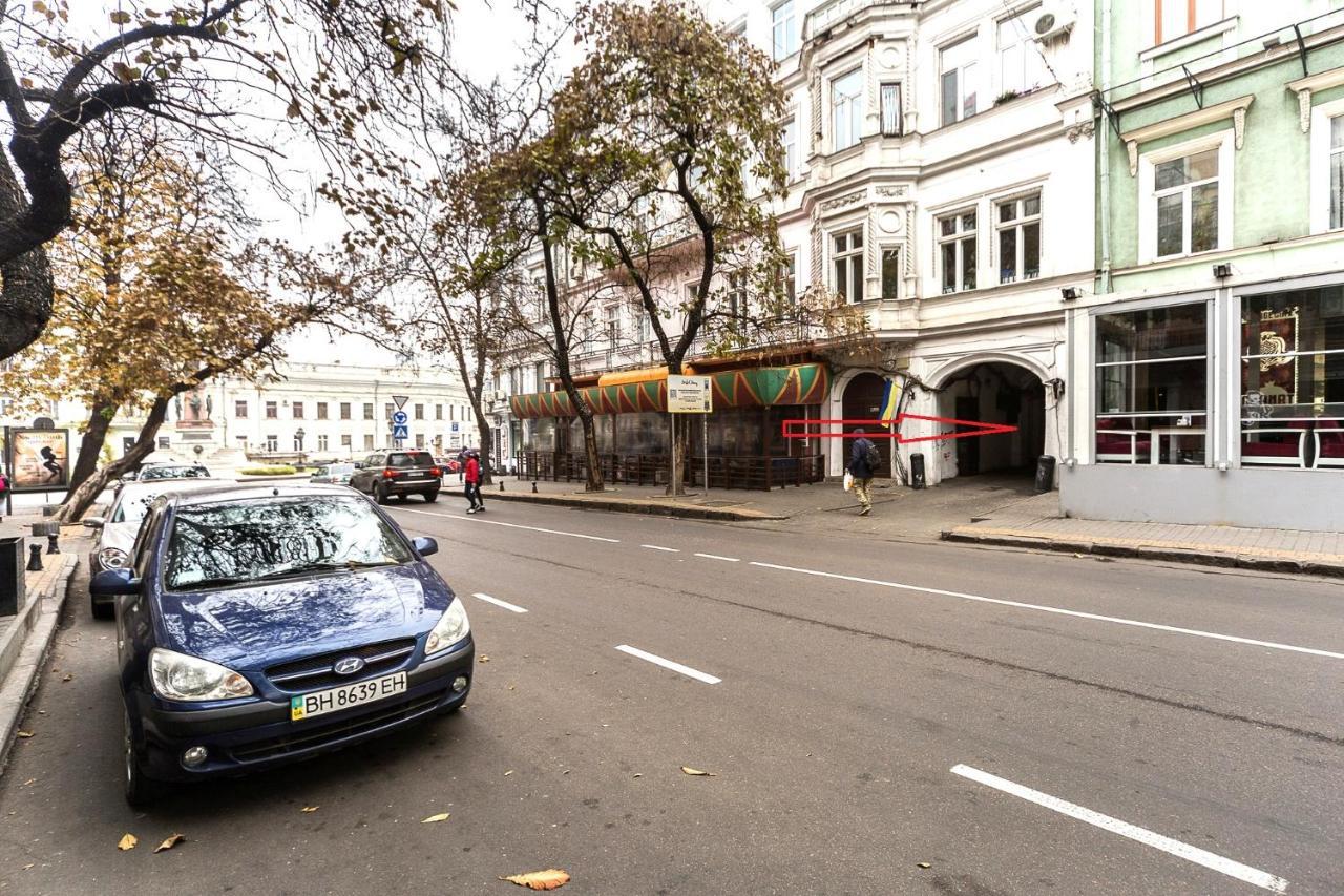 Центр Однокомнатная Просторная Квартира Улица Екатериниская Odesa Exterior photo